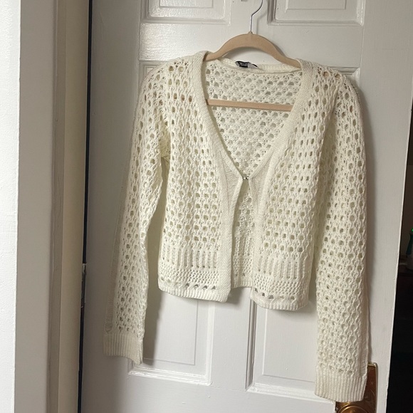 Princess Polly cream crochet sweater - Picture 1 of 4